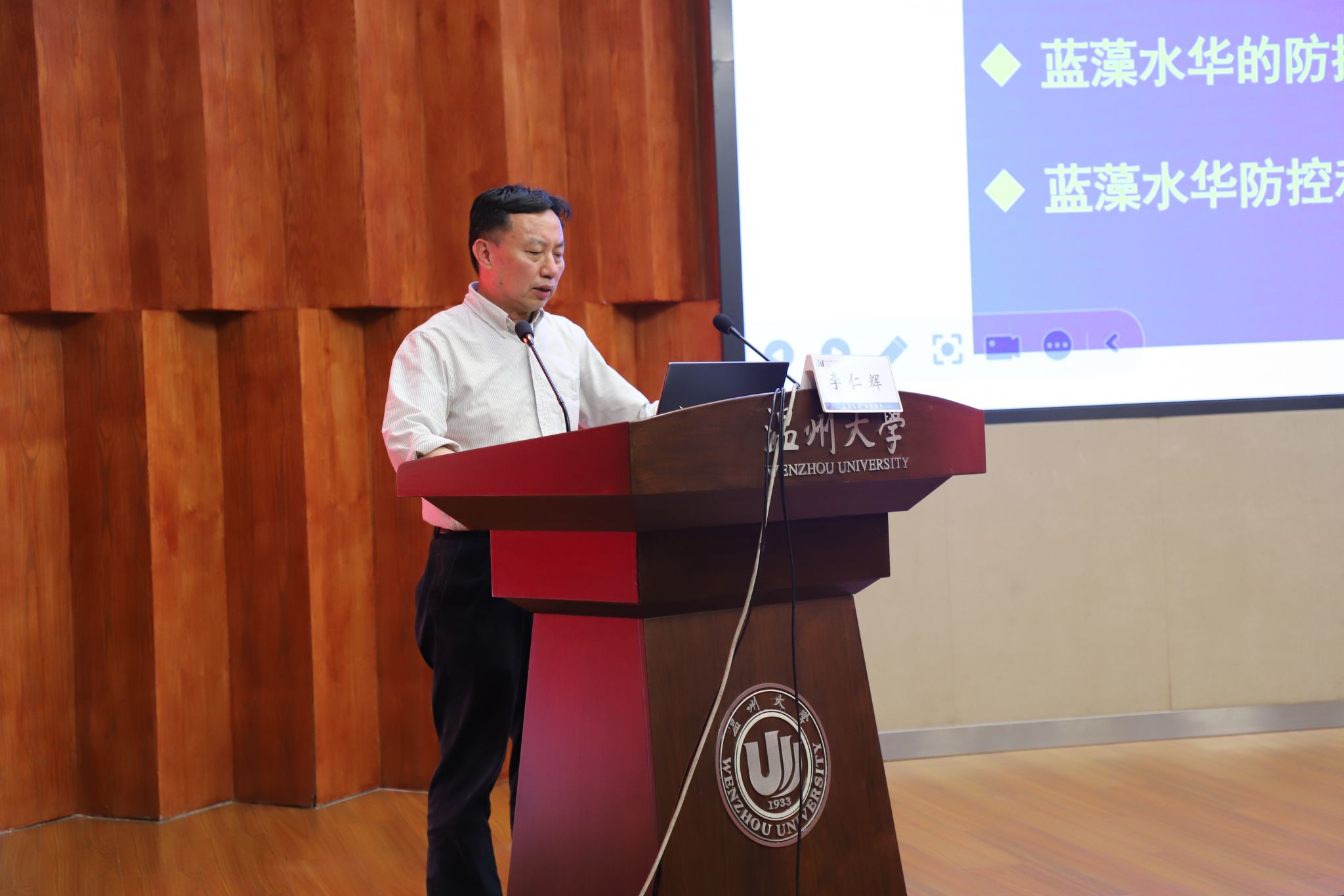皇家娱乐城