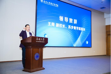 皇家娱乐城
