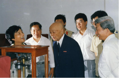 皇家娱乐城