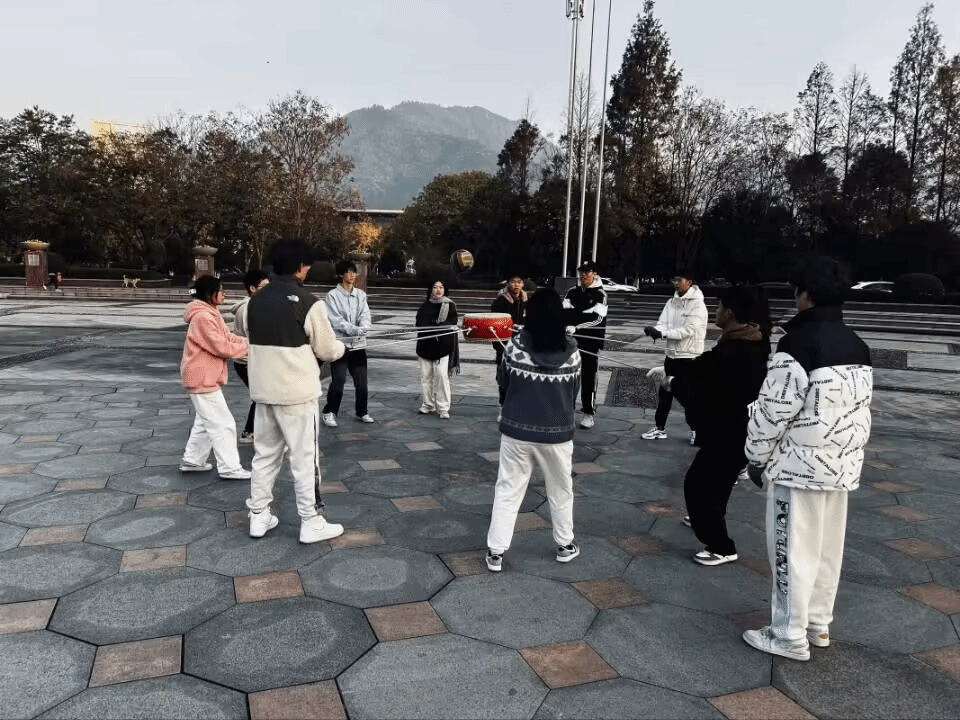 皇家娱乐城