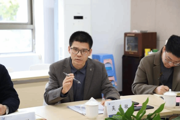 皇家娱乐城