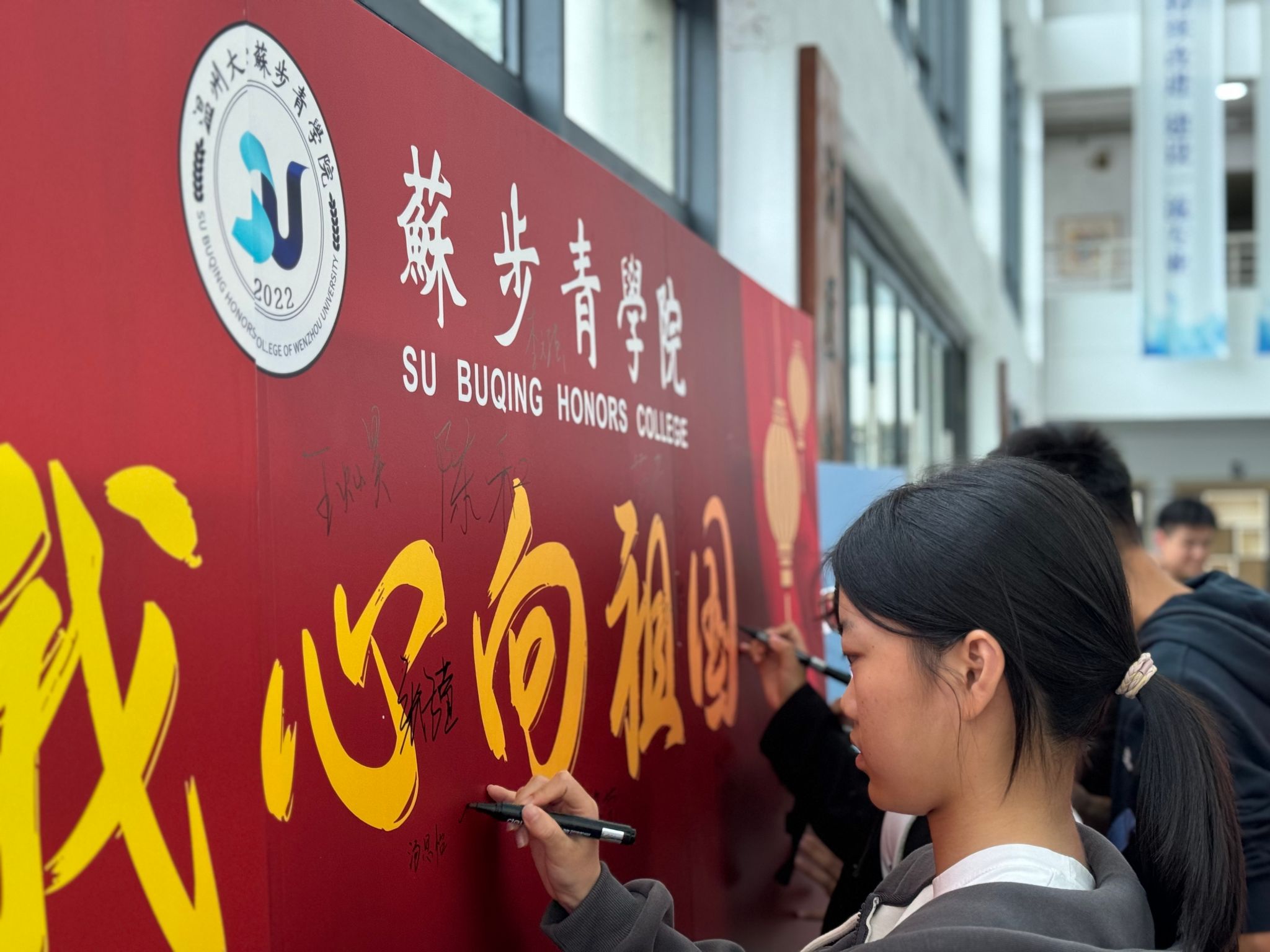 皇家娱乐城
